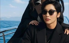 我半夜摸睡着的妺妺下面的小说